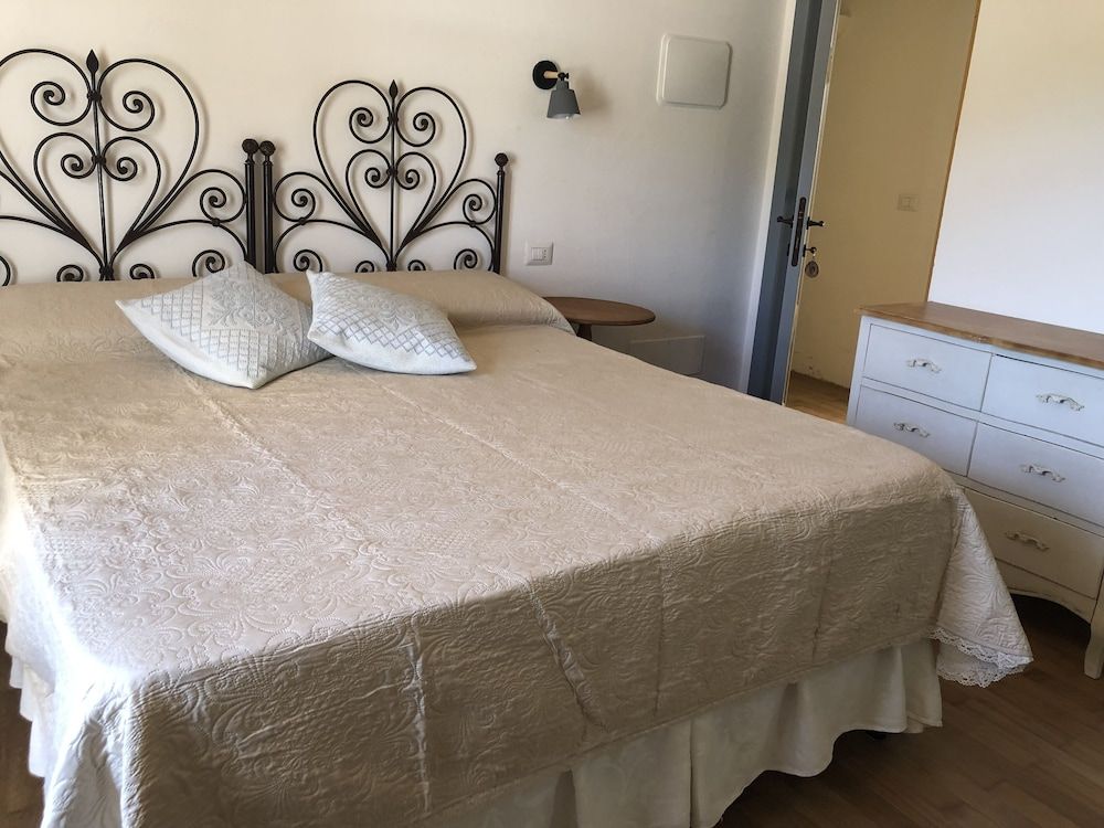 Romantic Double or Twin Room, 1 King Bed, Valley View