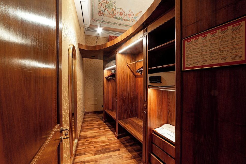 Phi Hotel Principe Suite 6