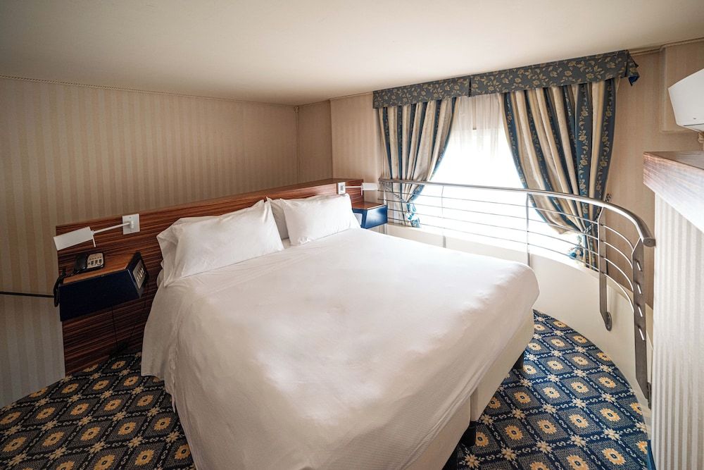 Junior Room