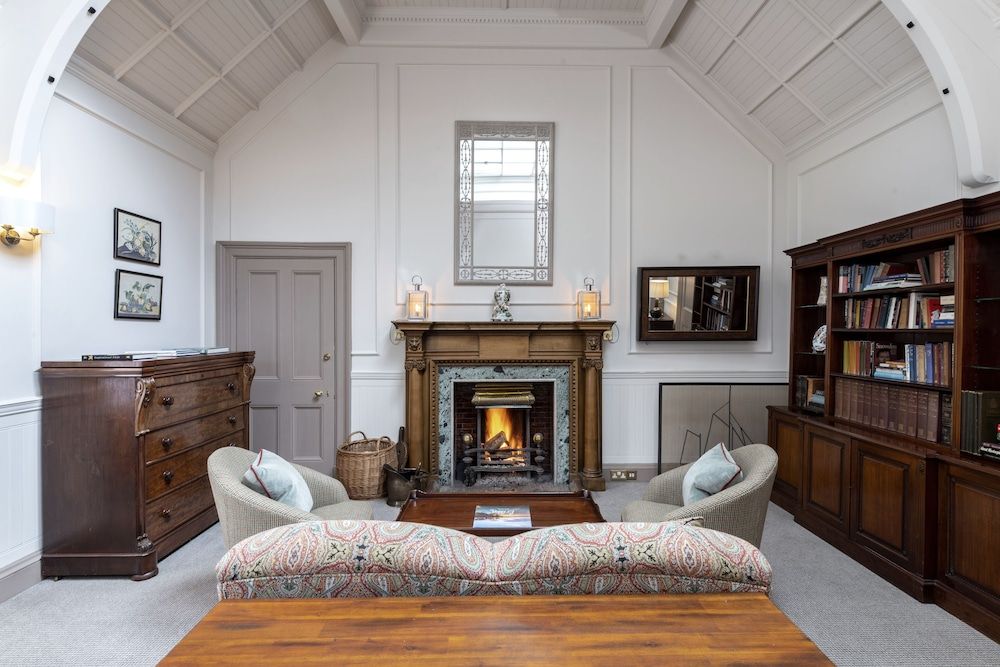 Victorian Junior Suite