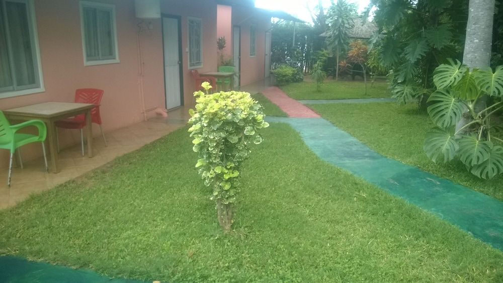 Gloria's Bed and Breakfast Twin Room 8