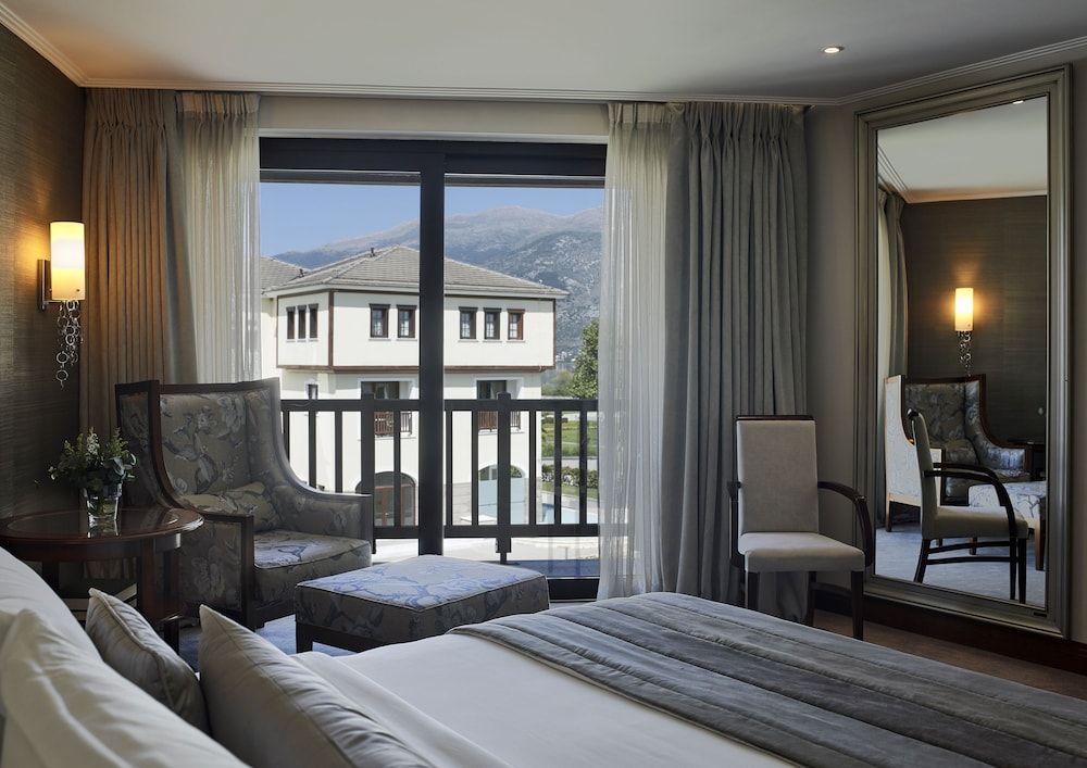 Superior Room, Partial Lake View