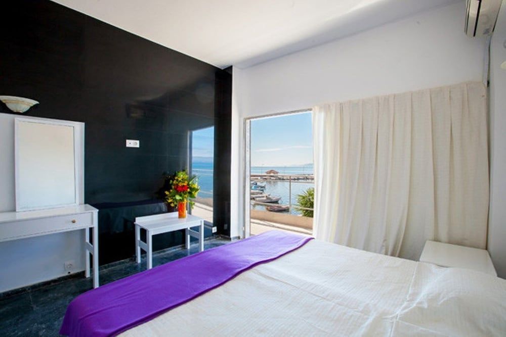 Standard Double Room Single Use, Sea View