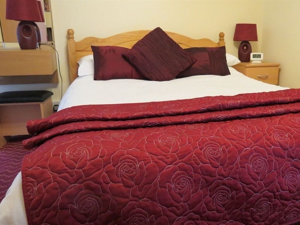 The Wyche Inn Standard Double Room, Ensuite 7