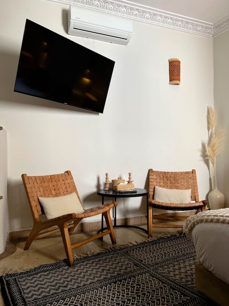 Riad Jonan Deluxe Double or Twin Room, Refrigerator, Courtyard Area 22