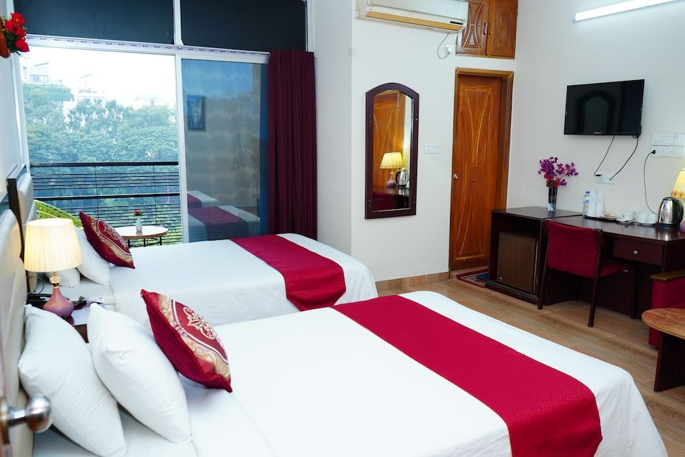 Garden Residents Uttara - Lake View