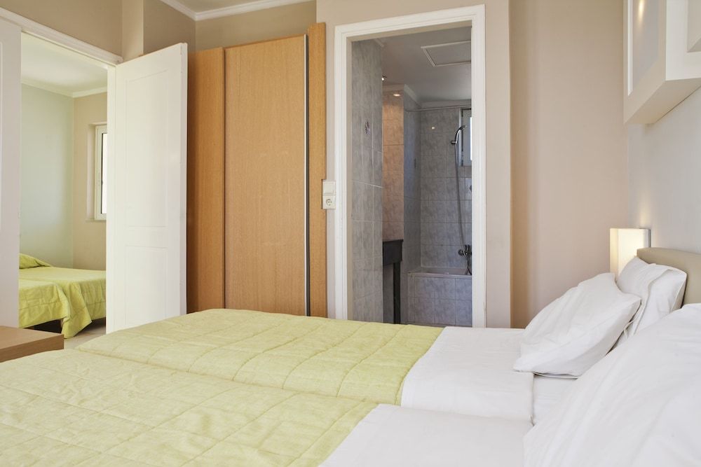 Family Bungalow, 2 Bedrooms, Garden View