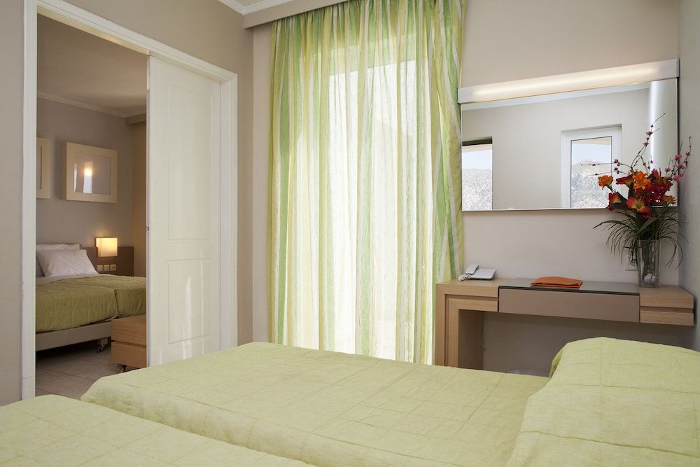 Family Bungalow, 2 Bedrooms, Garden View