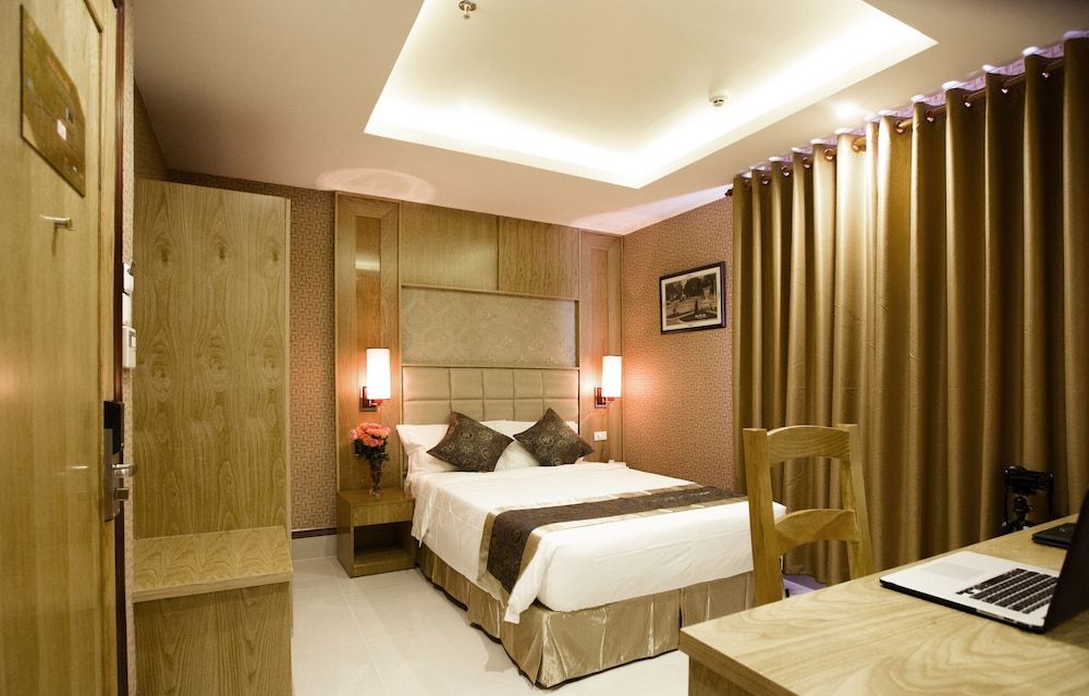 undefined West Hotel 3