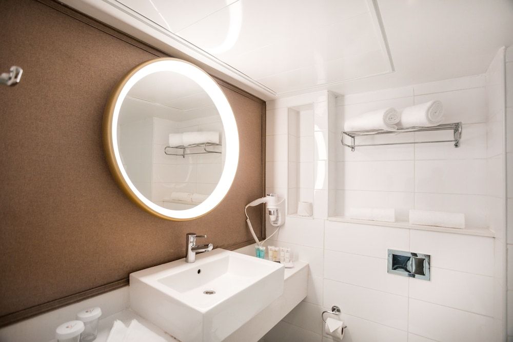 Astral Palma Hotel Double Room, Balcony, Pool View 3