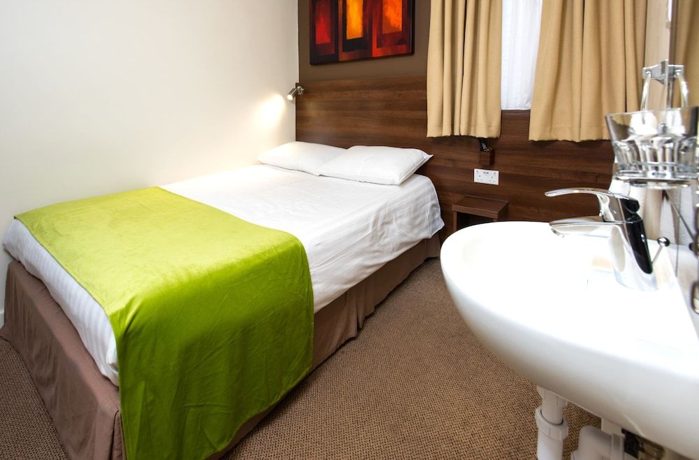 undefined Marble Arch Inn Hotel 5