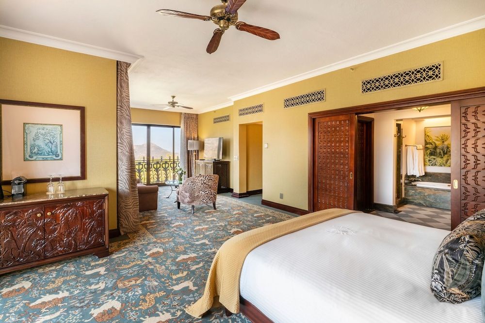 Superior Luxury Family Room