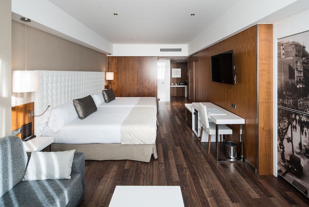 undefined Catalonia Ramblas 9