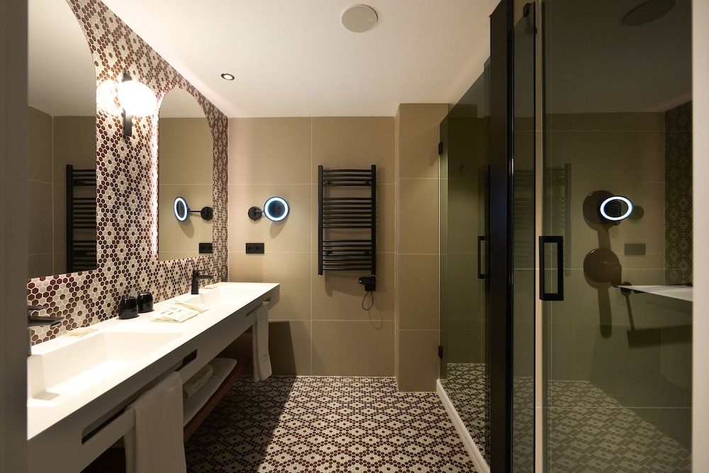 undefined Catalonia Ramblas 6