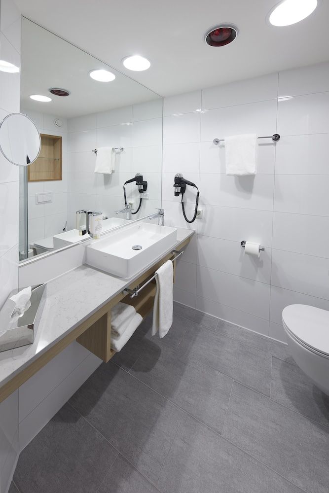 GHOTEL hotel & living Göttingen Superior Double Room 4