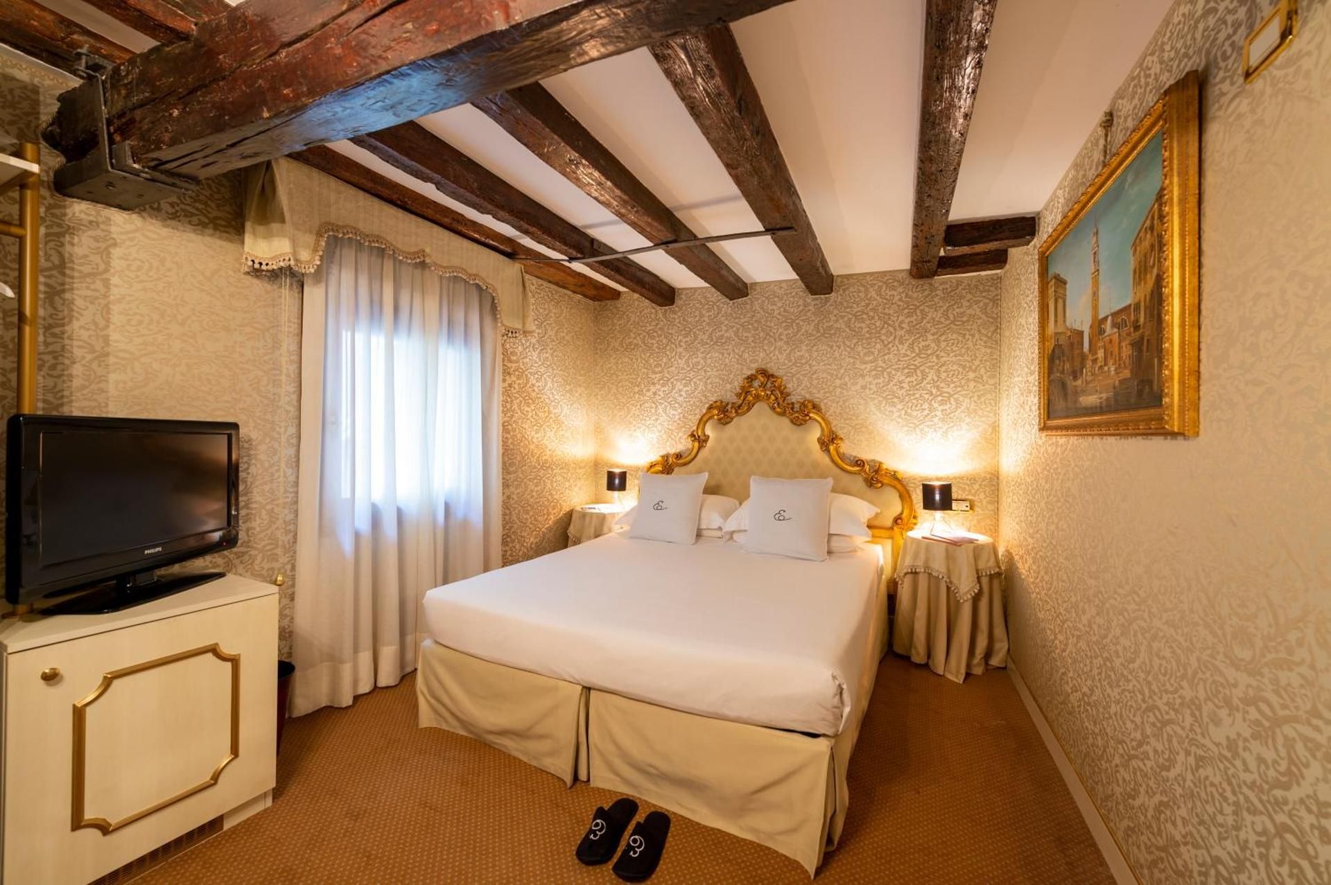 undefined Hotel Antico Doge 9