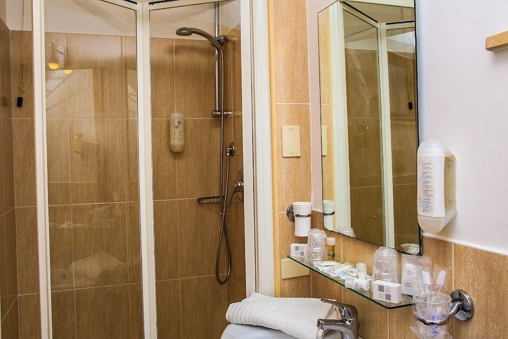 Hotel Sisto V Economy Double Room, French Bed 3