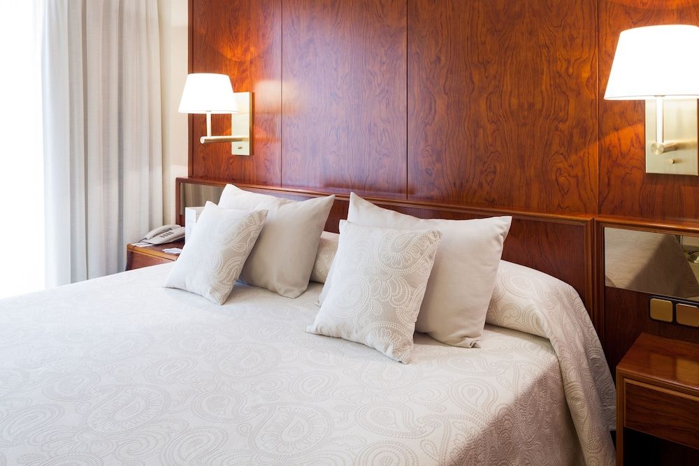 undefined Hotel Royal Plaza 3