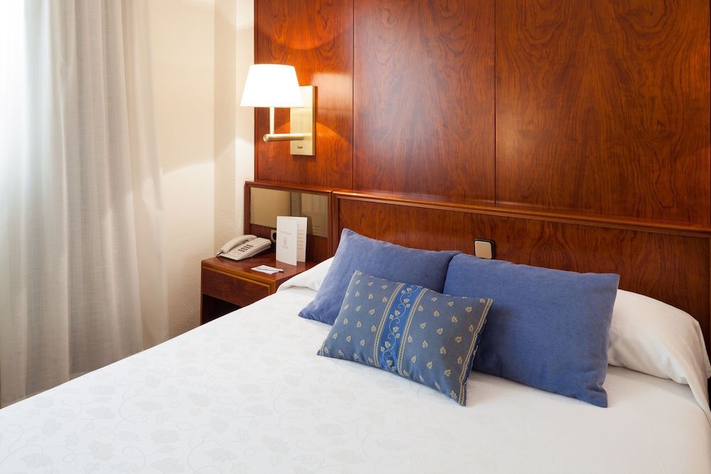 Hotel Royal Plaza Standard Room 2