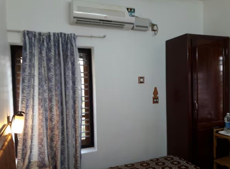 Beach and Lake Ayurvedic Resort Deluxe Room with No View 3