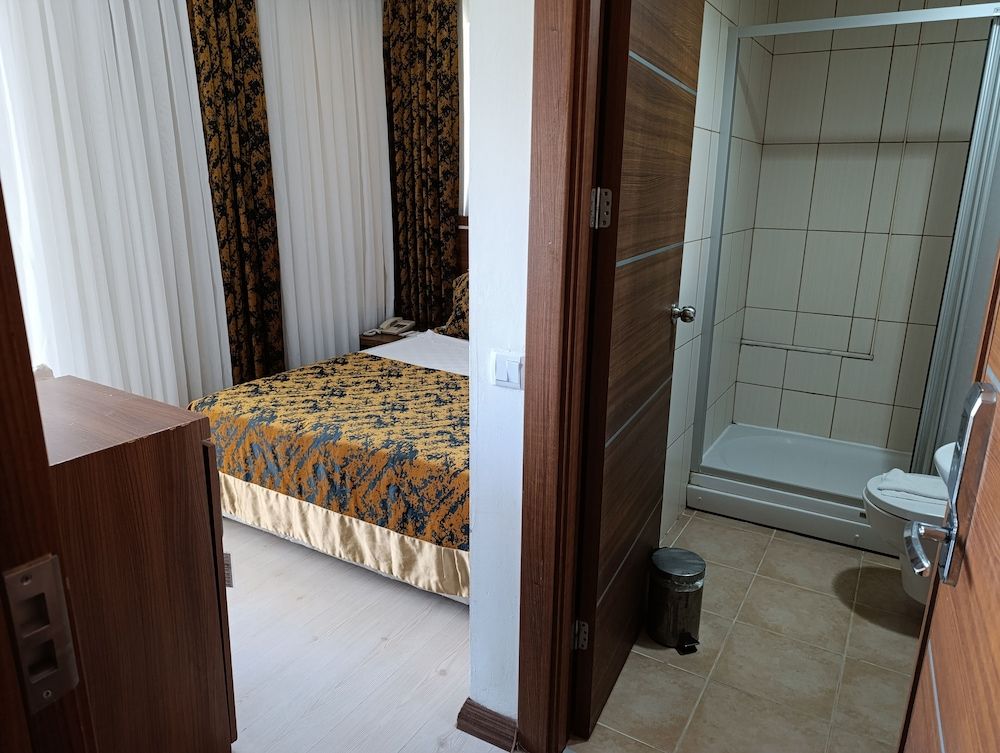 undefined The Corner Park Hotel 4