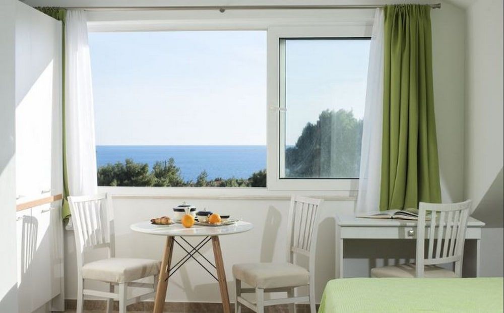 Apartments Milka & Miho Studio, Sea View 12