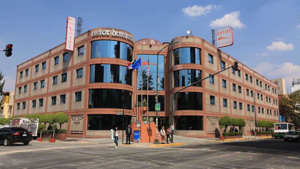 undefined Hotel Astor 2