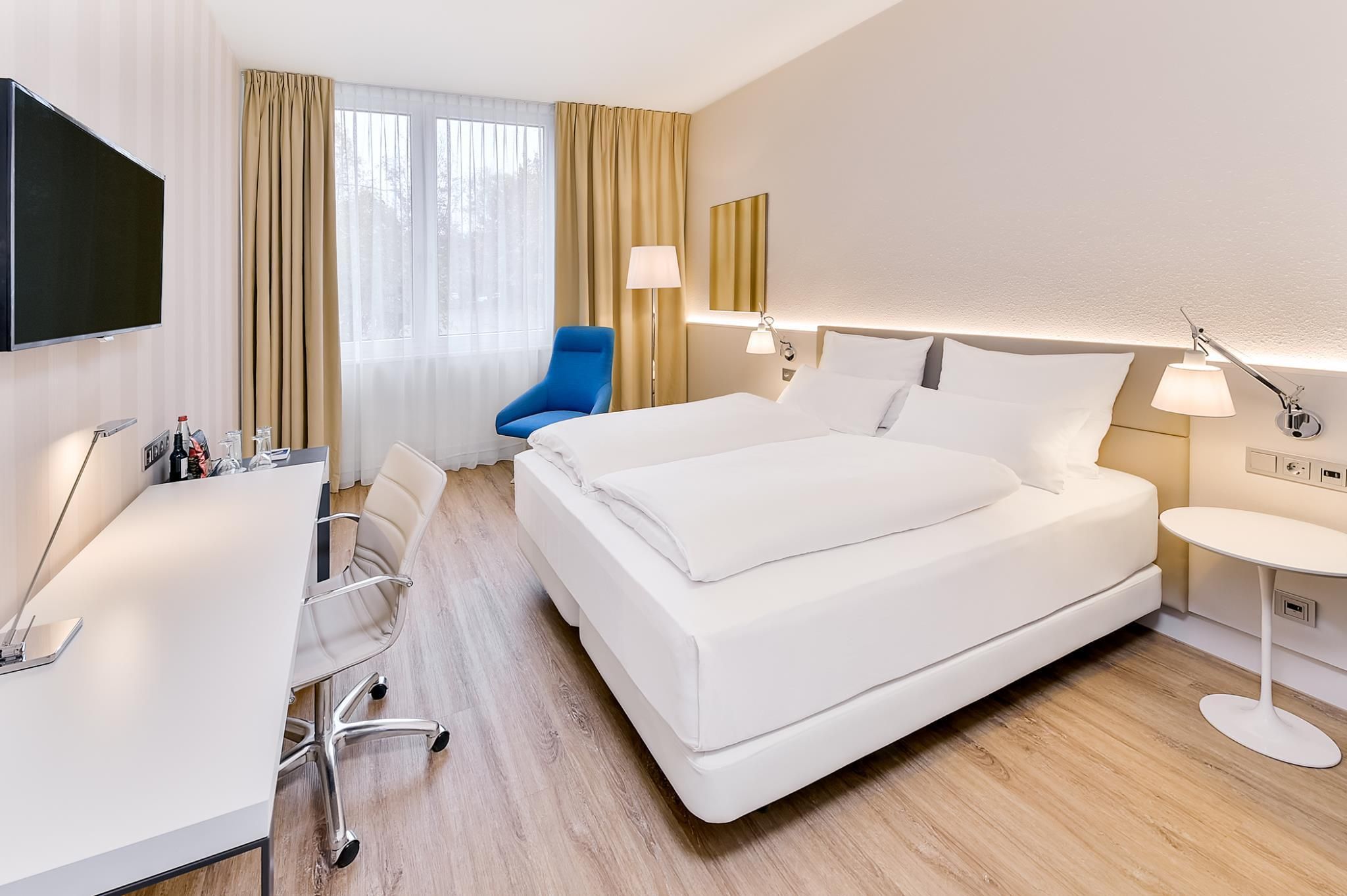 NH Weinheim Standard Room 2