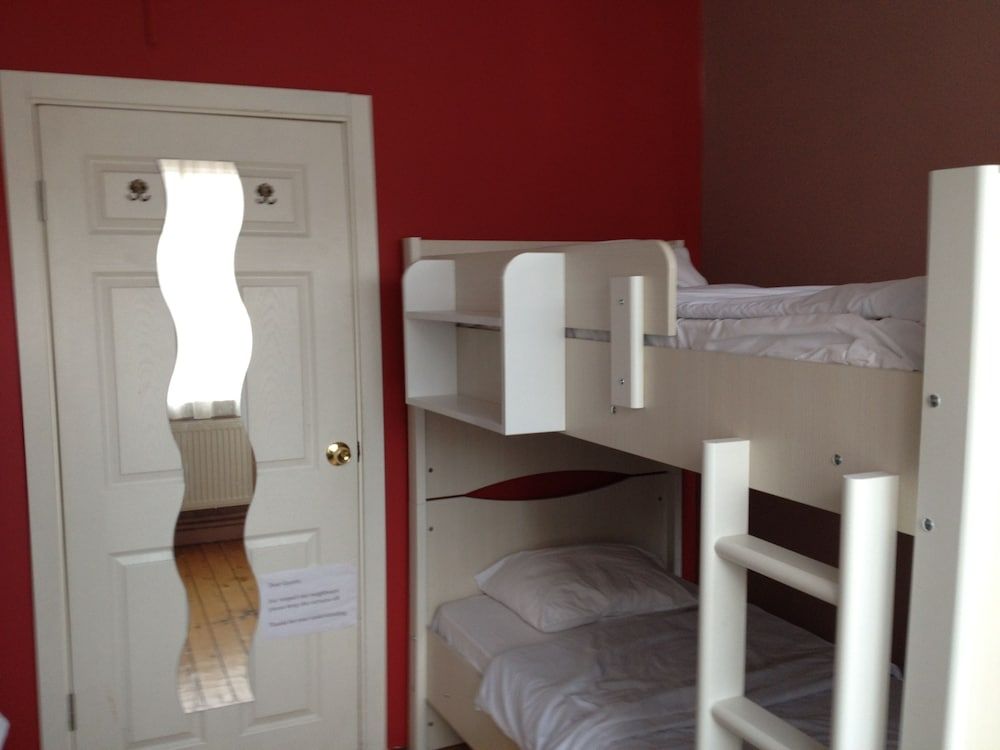 undefined Cheers Midtown Hostel 2