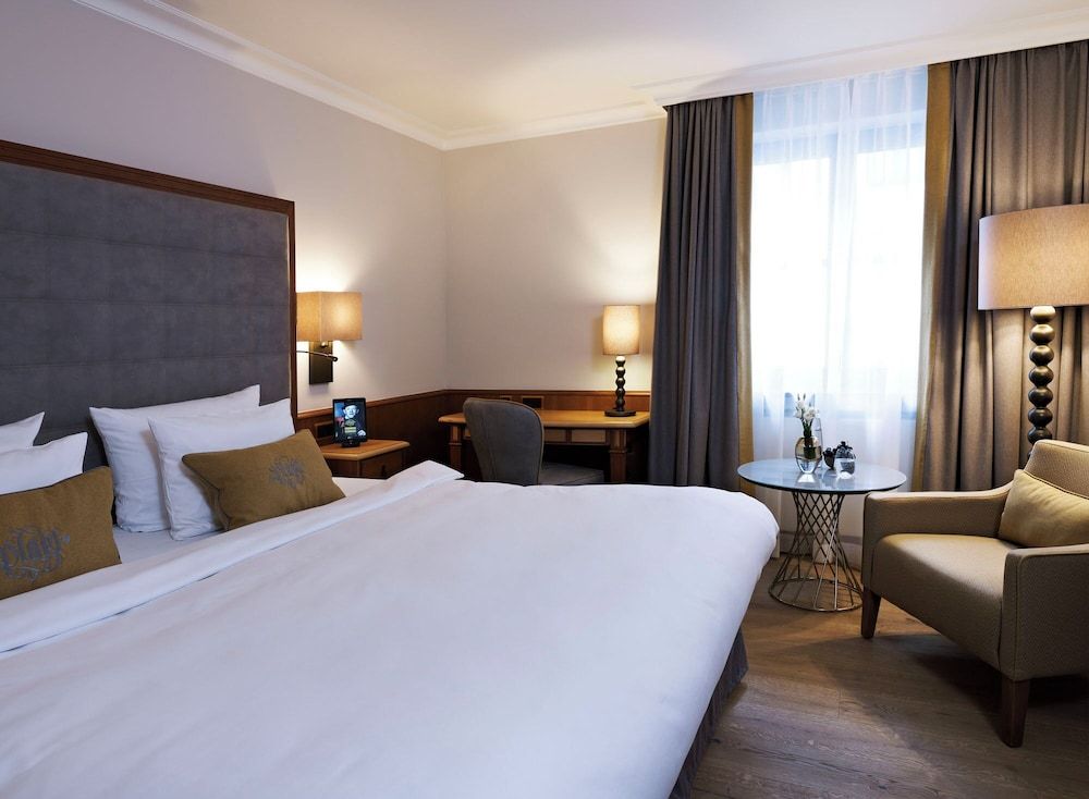 Platzl Hotel Classic Double Room 2