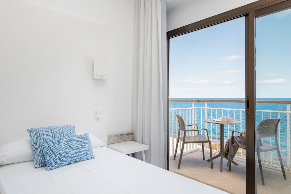 Double Room, Balcony (Front Sea View)