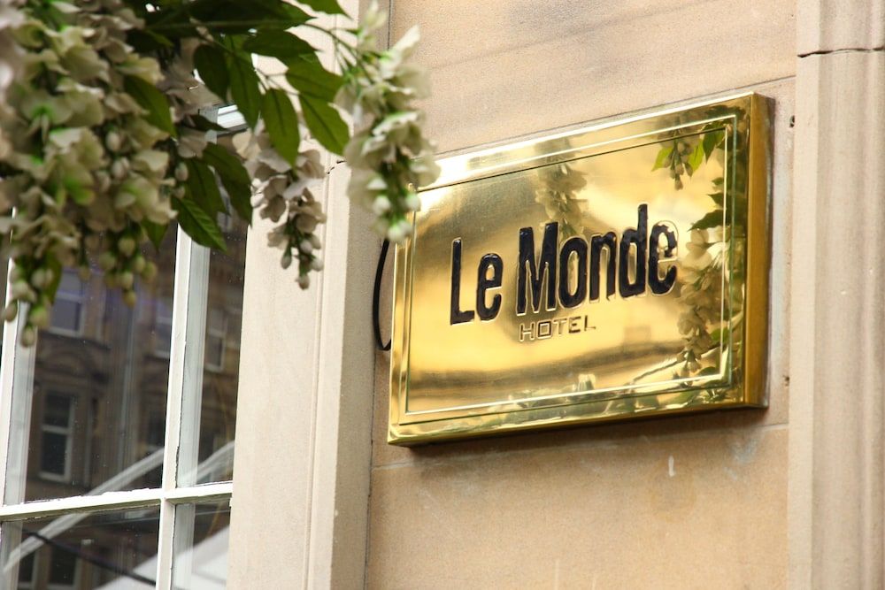 undefined Le Monde Hotel 7