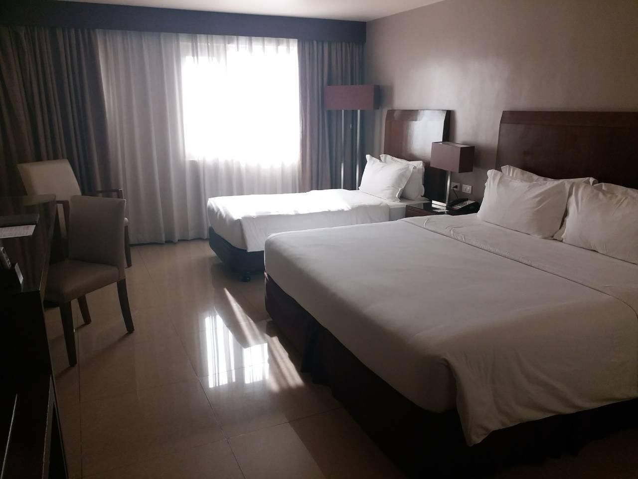 undefined Mandarin Plaza Hotel 3