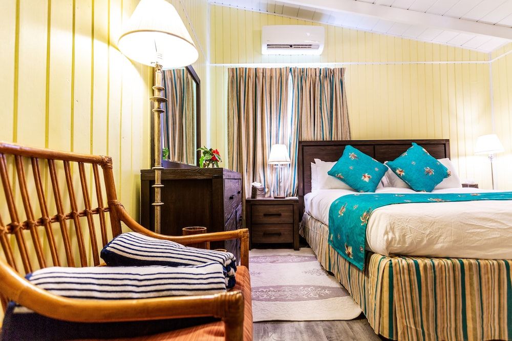 Basic Quadruple Room, 2 Queen Beds, Garden View (Tropical)