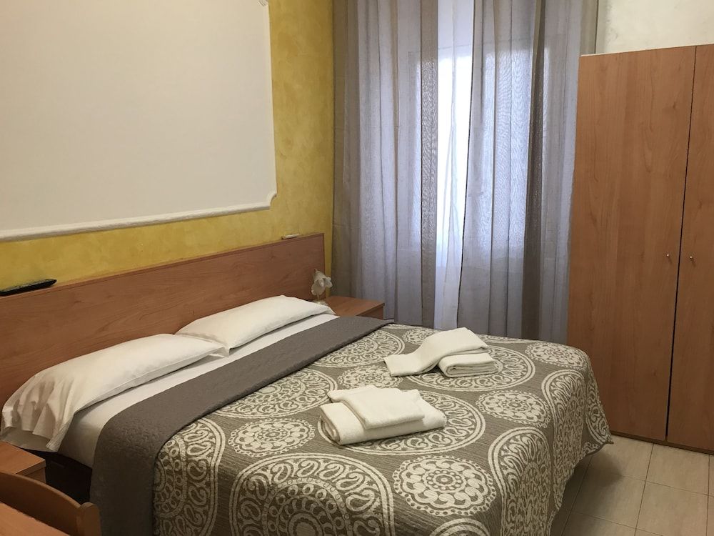 Hotel Tokyo Double or Twin Room 17