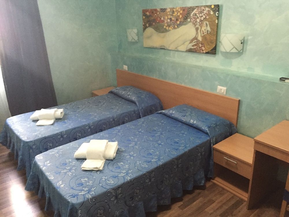 Hotel Tokyo Double or Twin Room 11