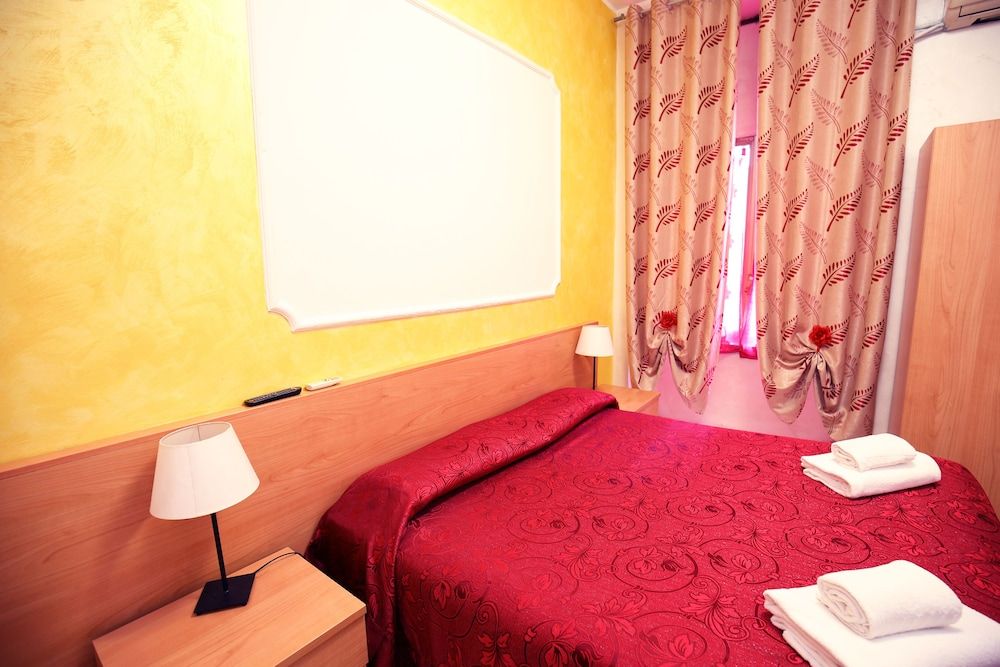 Hotel Tokyo Double or Twin Room 3