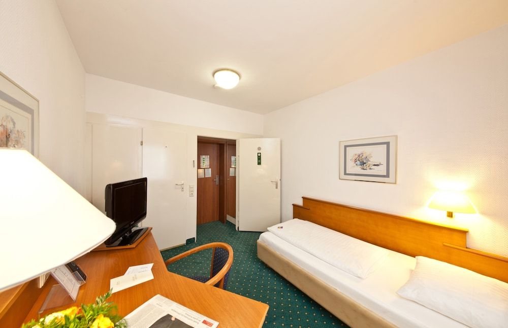 Economy Single Room
