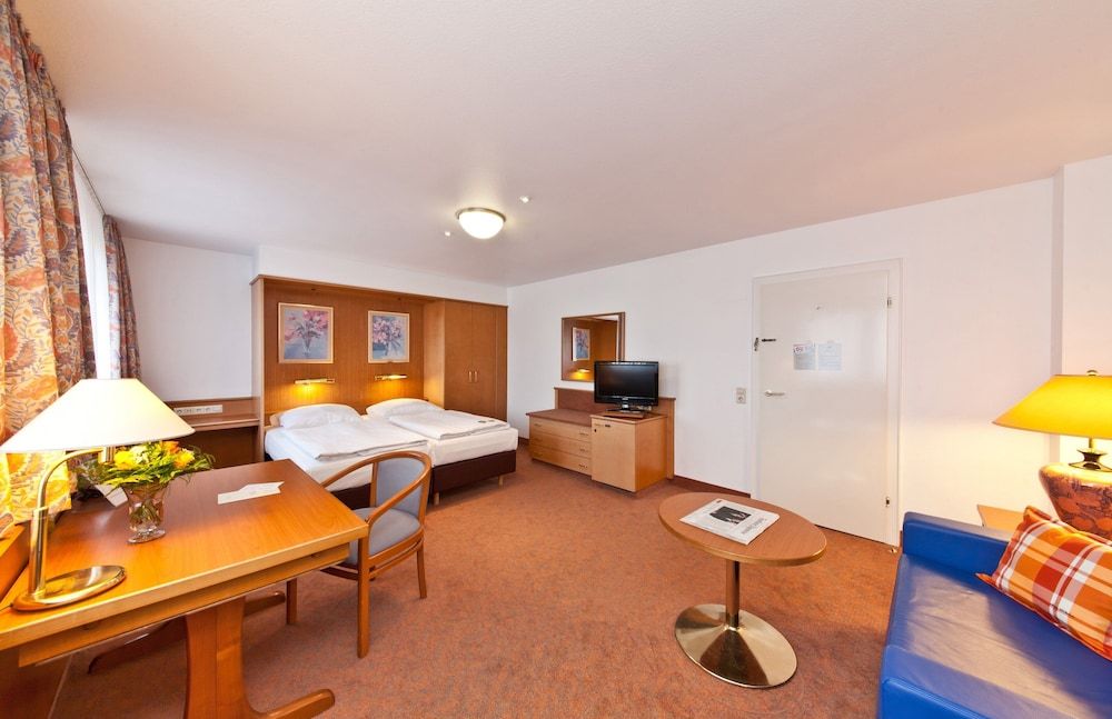 Comfort Triple Room
