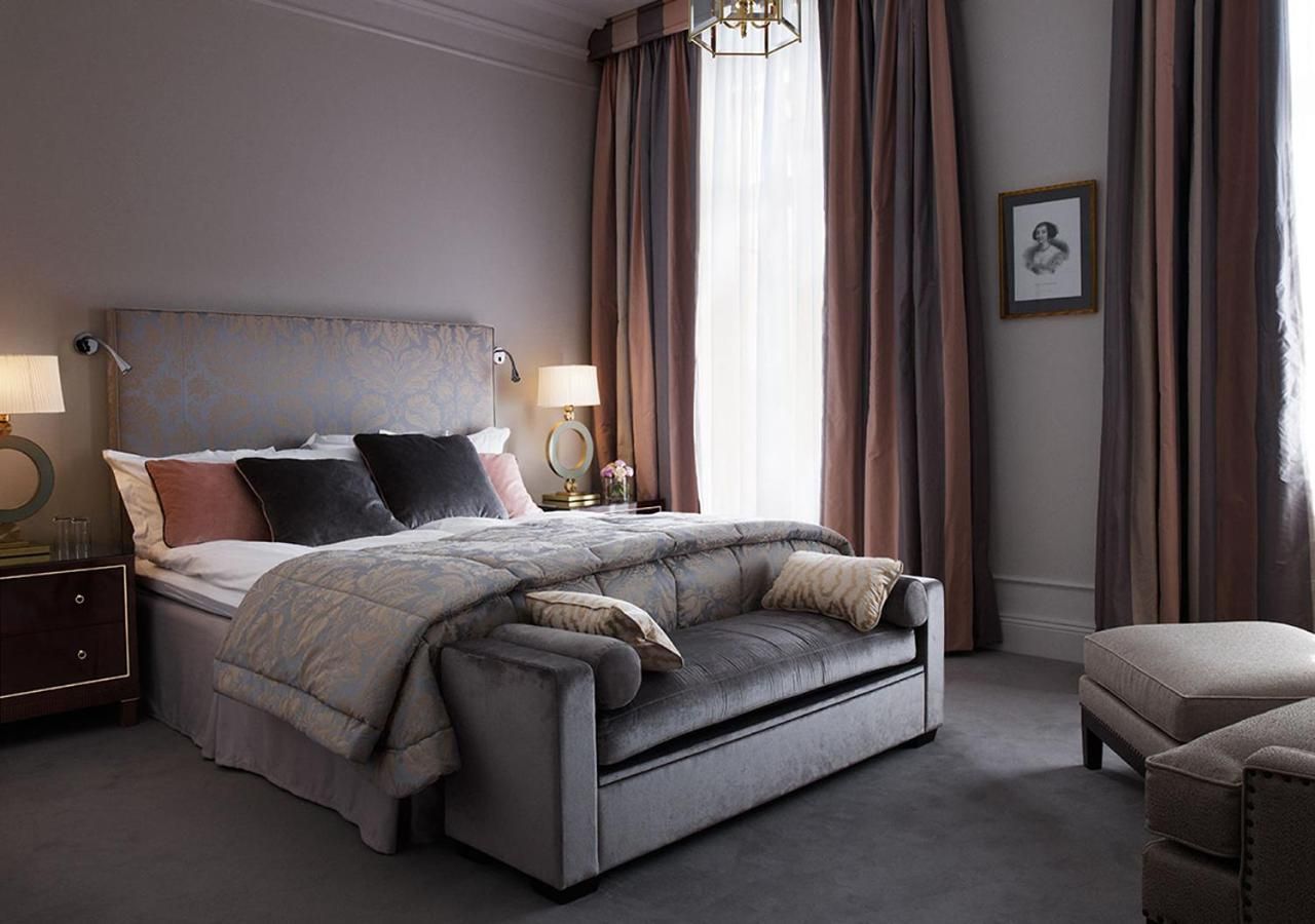 Deluxe Double Room with Water View