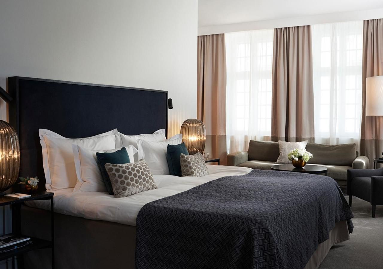 Junior Suite with Water View