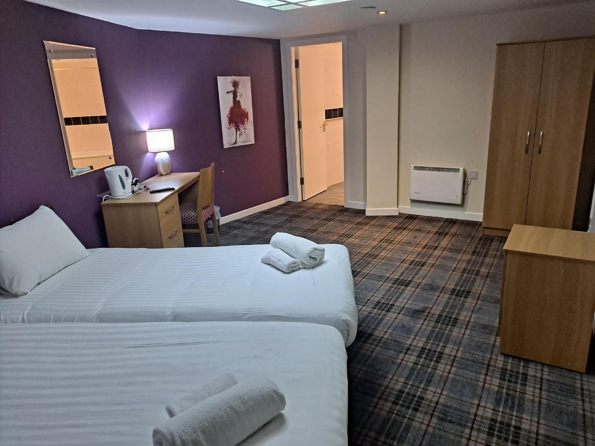 undefined Britannia Hotel Edinburgh 6