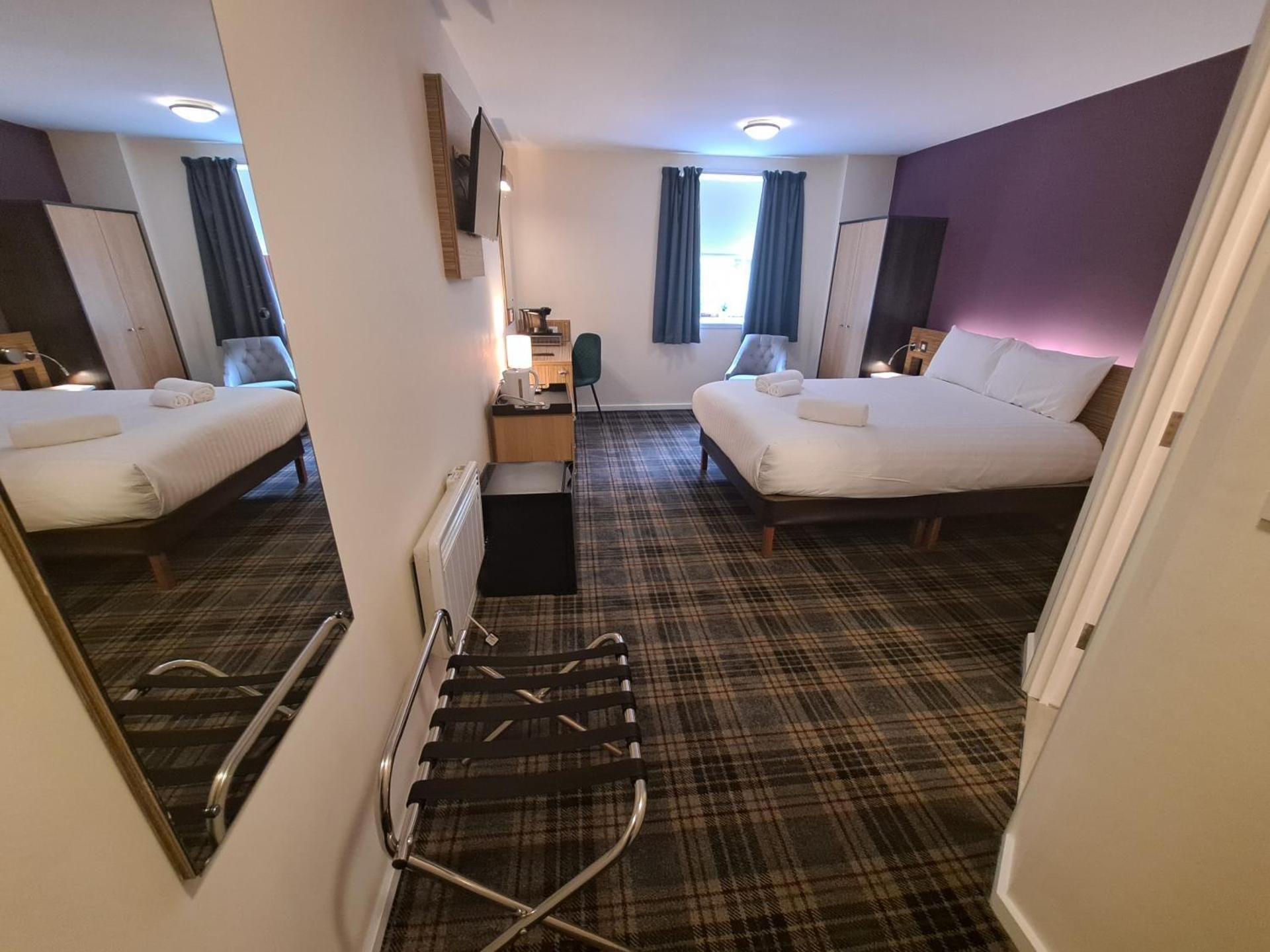undefined Britannia Hotel Edinburgh 8