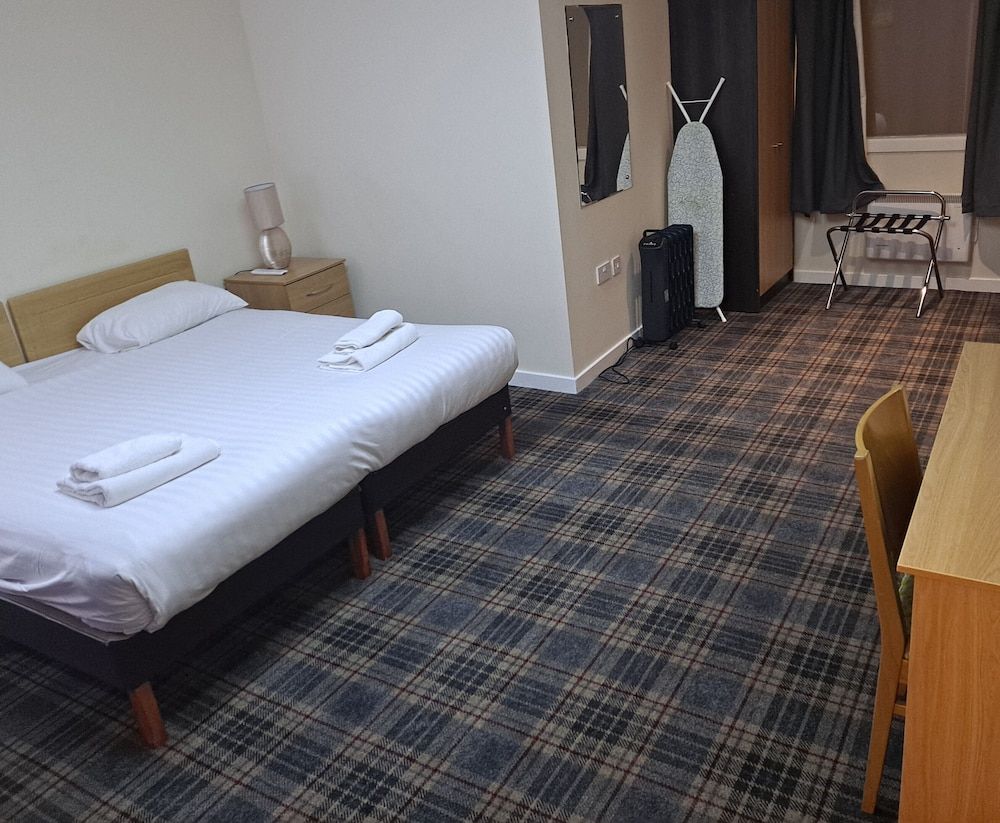undefined Britannia Hotel Edinburgh 3