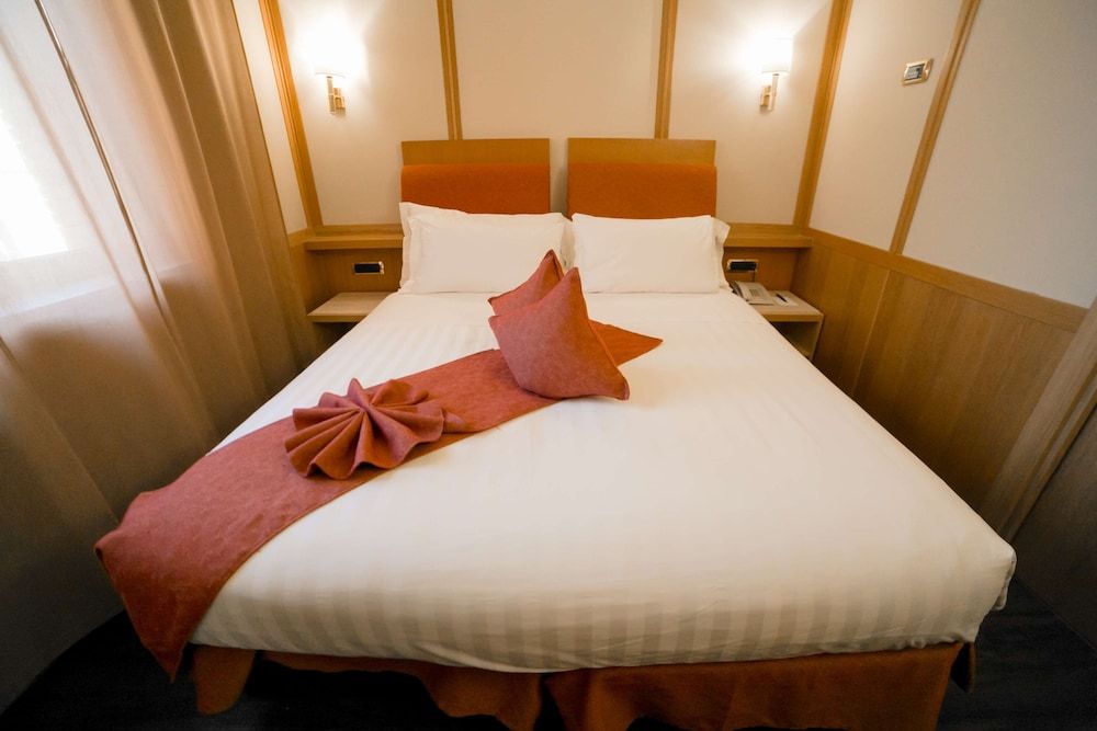 undefined Best Western Hotel President 2