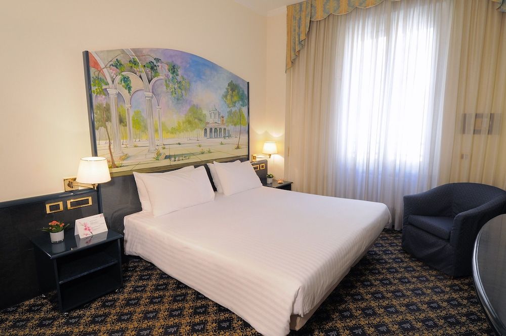iH Hotels Milano Ambasciatori Standard Double Room 3