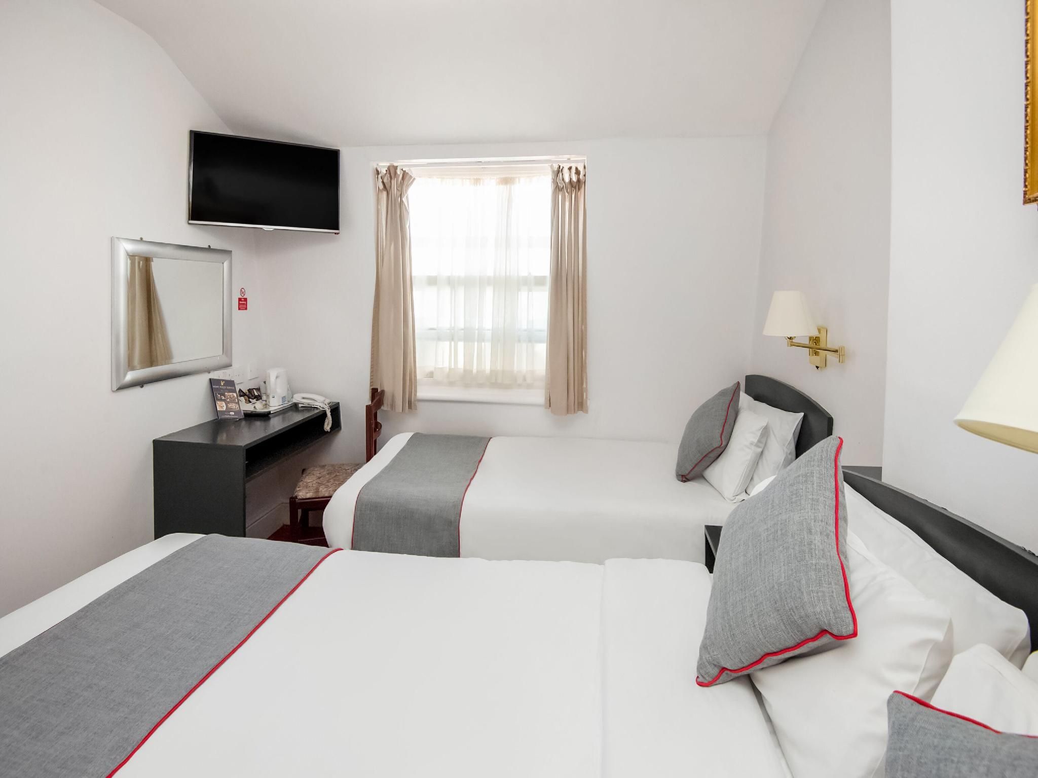 undefined St George Hotel 6