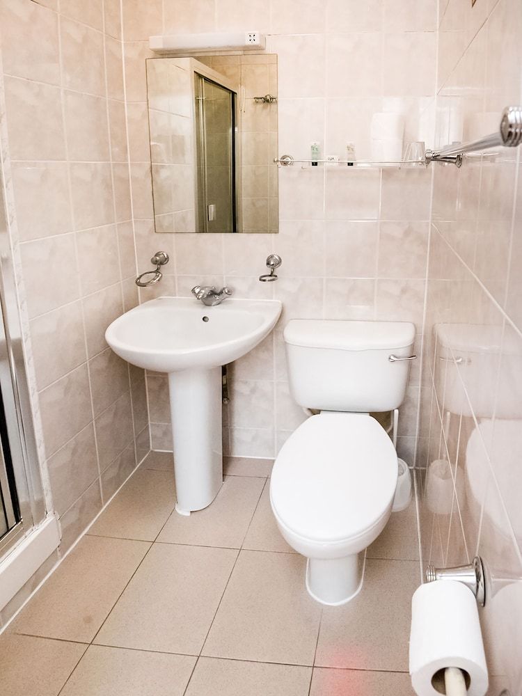 St George Hotel Standard Double Room 9