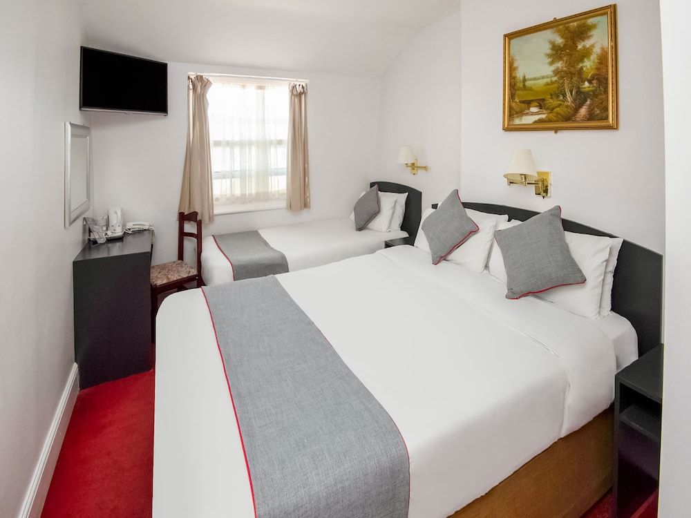 undefined St George Hotel 5