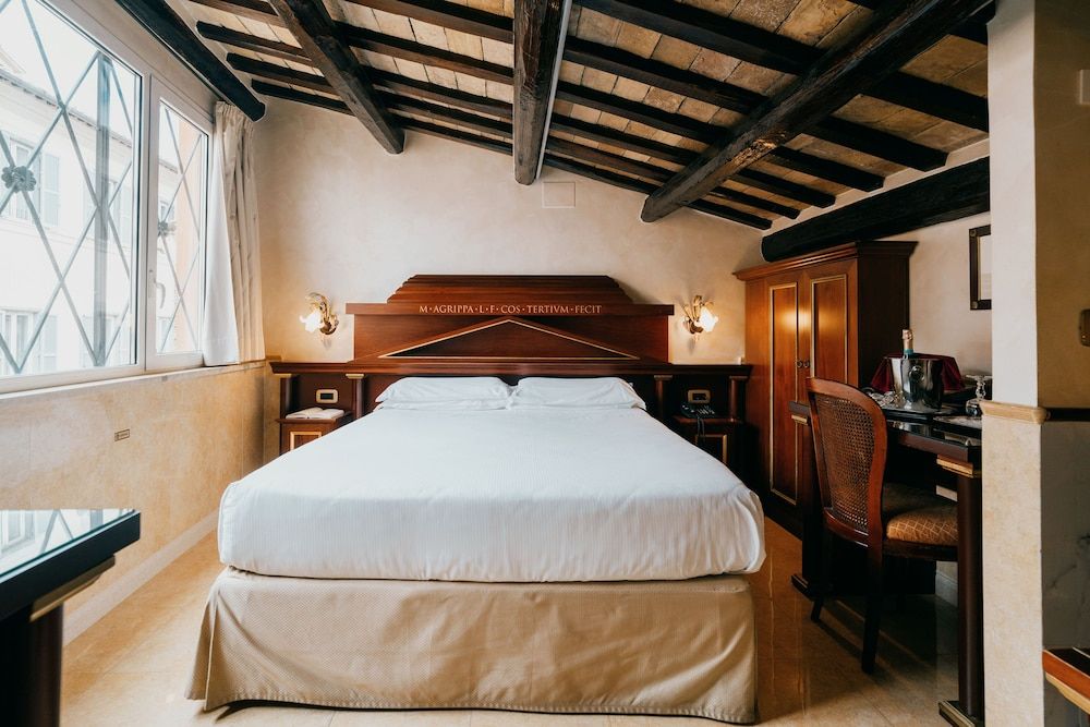 Hotel Pantheon Classic Double Room